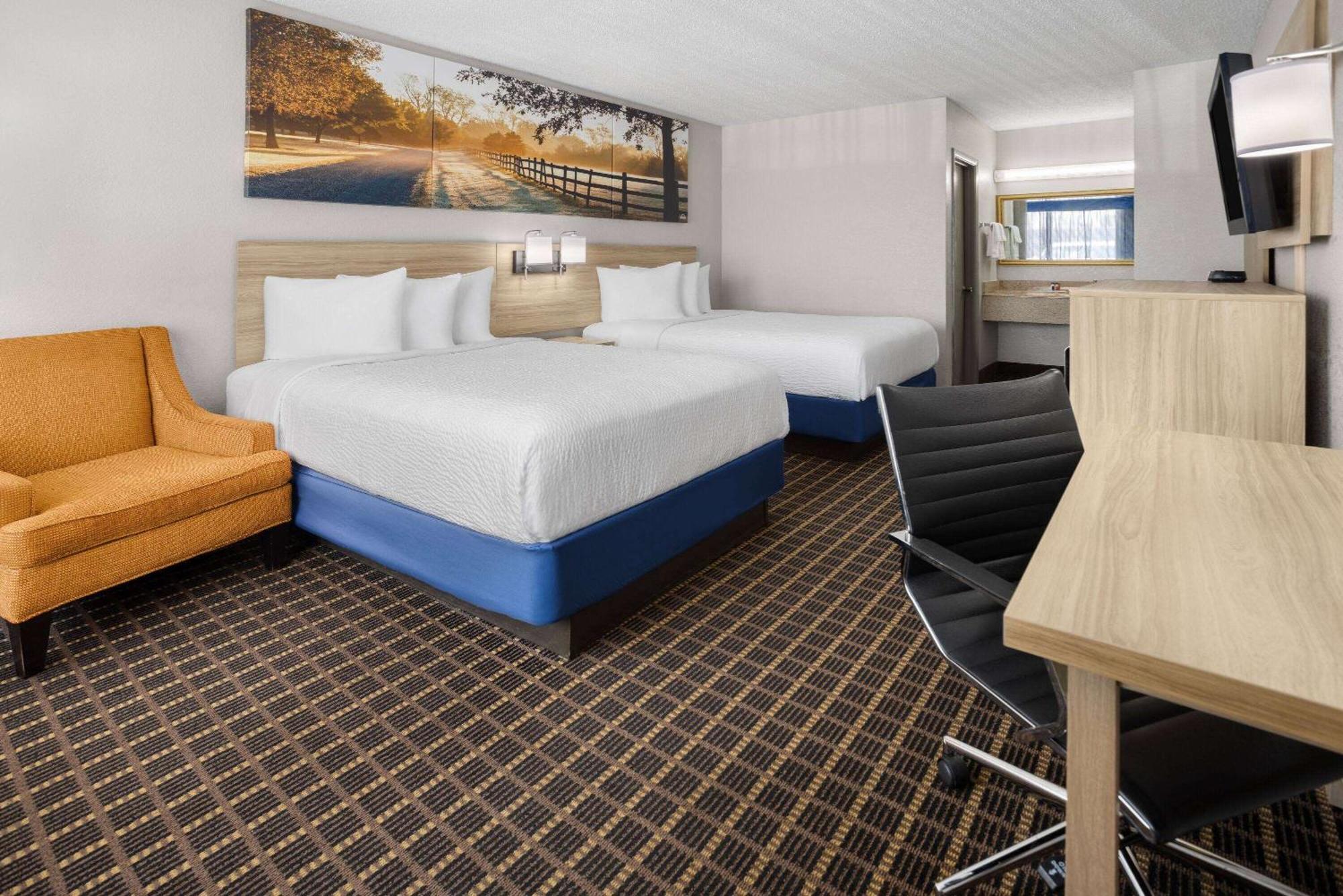 Days Inn By Wyndham Waycross Exterior photo